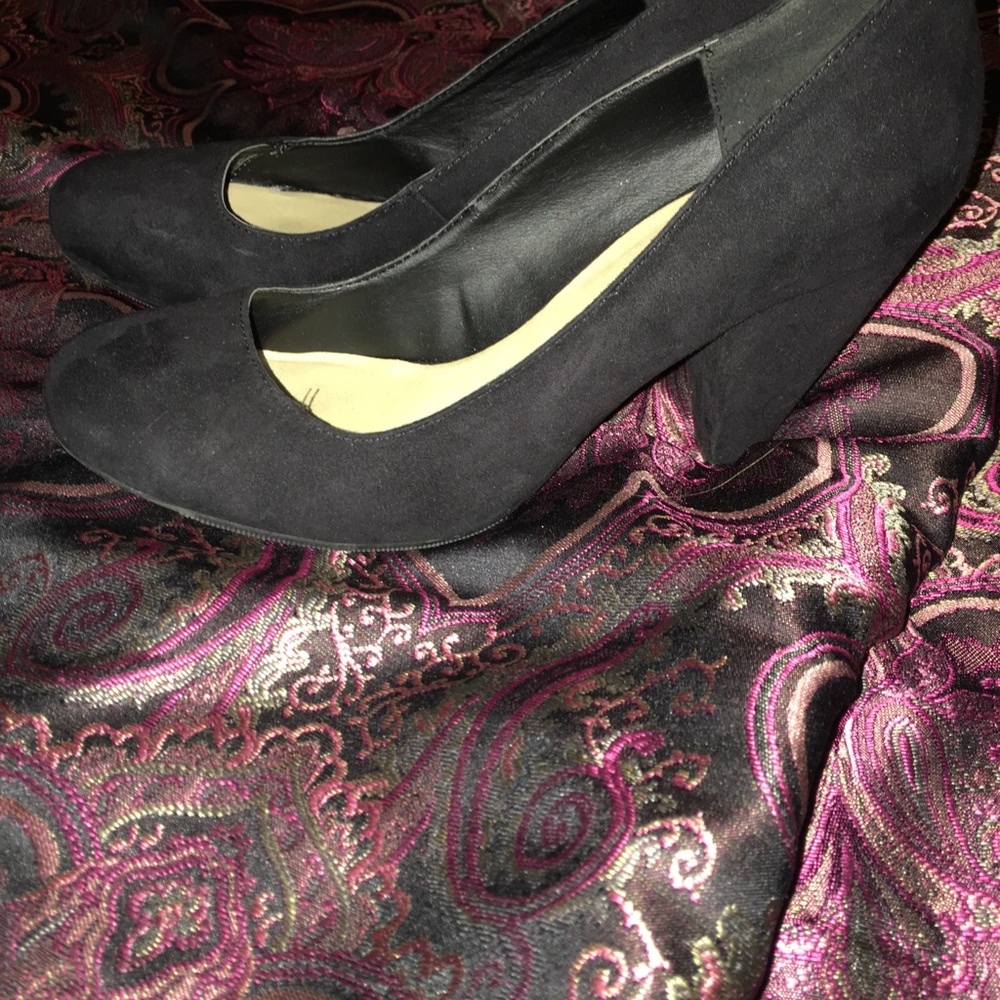 High heels - Picture 2 of 3